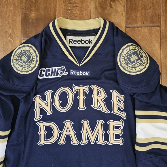 NWT: Notre Dame hockey jersey size S - Picture 13 of 16